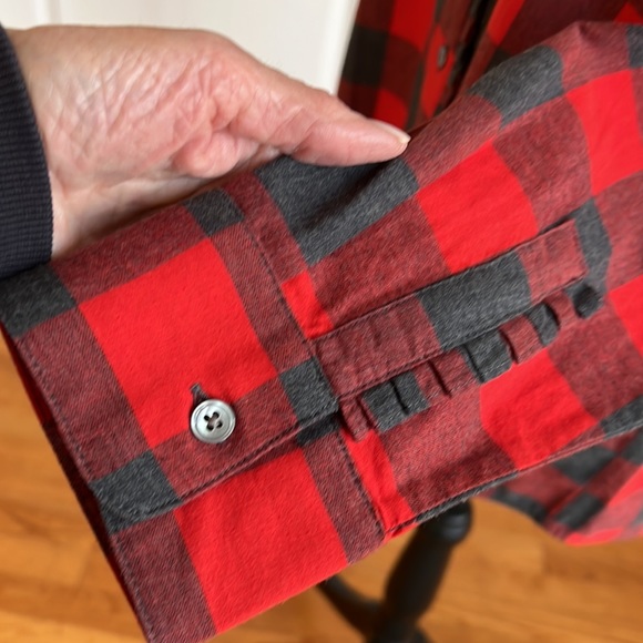 Banana Republic red / charcoal check flannel shirt - Picture 9 of 11